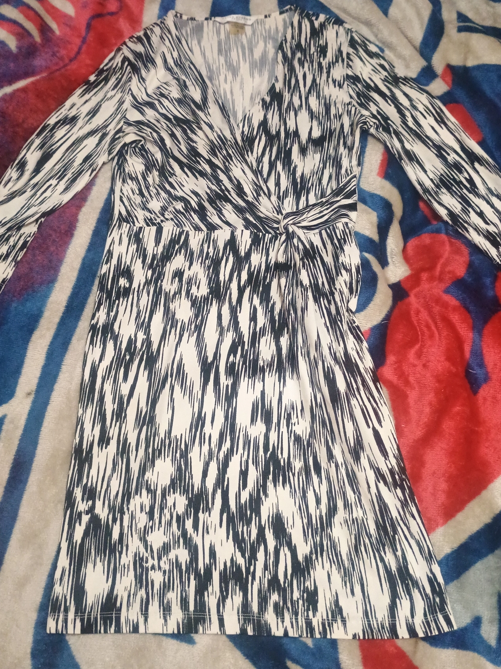 Peter Nygard Black and White Long Sleeve Wrap-Style Dress